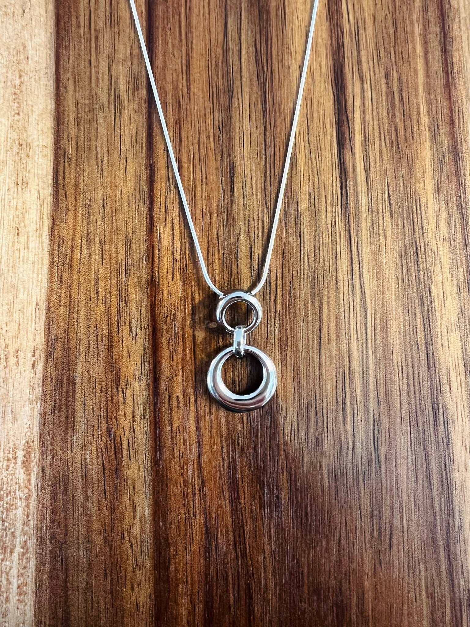 Double "O" Necklace